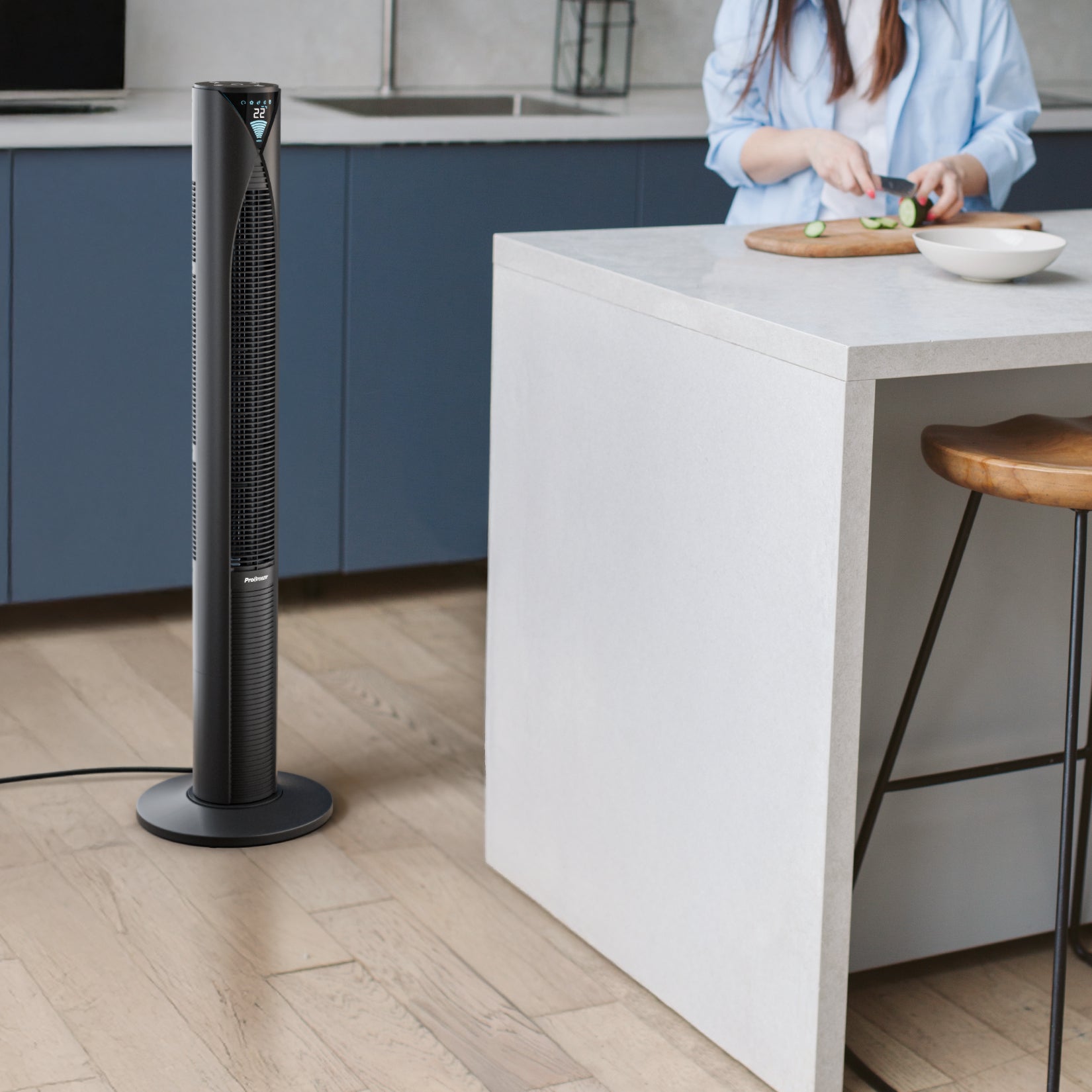 Refurbished - 46" Oscillating Tower Fan Black