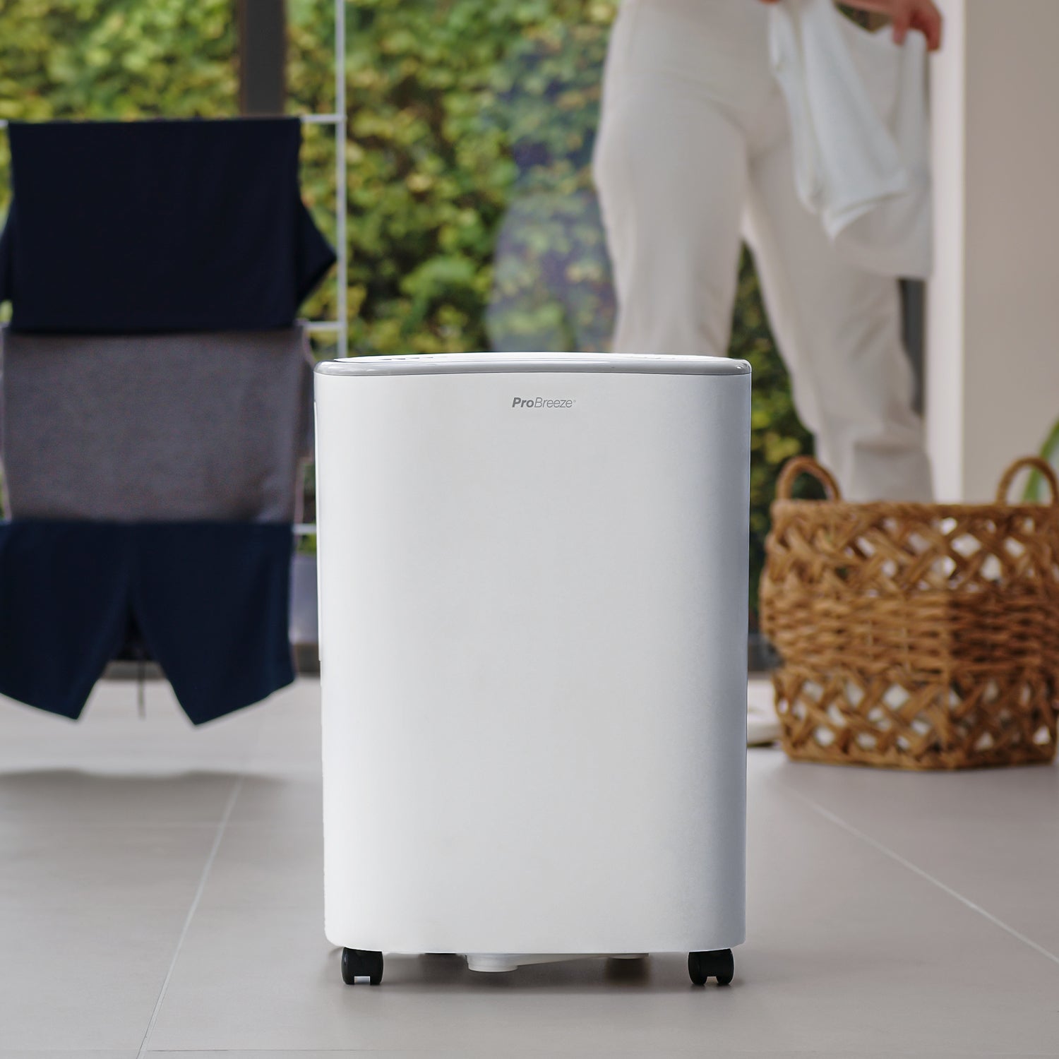 Refurbished - 12L Quiet Dehumidifier with 2.5L Water Tank